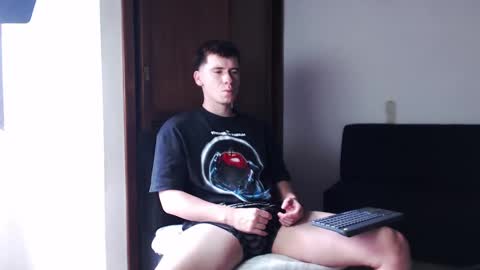 Snapshot of harry_brown2324 chatting on 09-13-25, 04:40 Sebastian online show from 09-13-25, 04:40