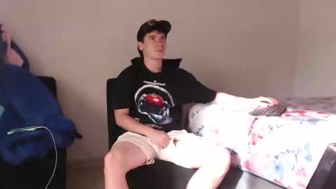 Snapshot of harry_brown2324 chatting on 10-21-25, 12:06 Sebastian online show from 10-21-25, 12:06