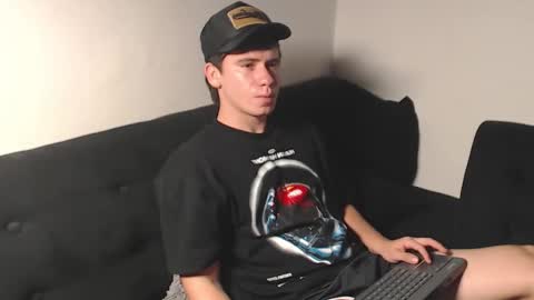 Snapshot of harry_brown2324 chatting on 10-30-25, 04:47 Sebastian online show from 10-30-25, 04:47