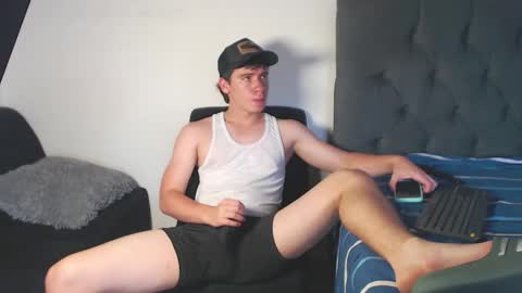 Snapshot of harry_brown2324 chatting on 10-30-25, 04:52 Sebastian online show from 10-30-25, 04:52