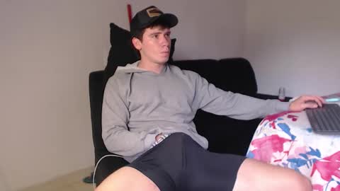 Snapshot of harry_brown2324 chatting on 10-31-25, 01:56 Sebastian online show from 10-31-25, 01:56