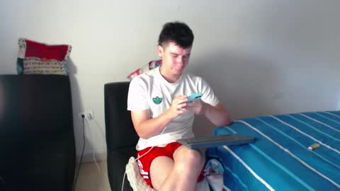 Snapshot of harry_brown2324 chatting on 11-11-25, 02:17 Sebastian online show from 11-11-25, 02:17