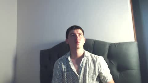 Snapshot of harry_brown2324 chatting on 11-19-25, 04:01 Sebastian online show from 11-19-25, 04:01