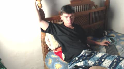 Snapshot of harry_brown2324 chatting on 01-10-26, 05:48 Sebastian online show from 01-10-26, 05:48