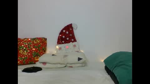 Snapshot of harry_goldenmillerx10fun chatting on 12-28-24, 12:47 Harry online show from 12-28-24, 12:47