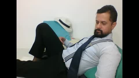 Snapshot of harry_goldenmillerx10fun chatting on 01-24-25, 08:54 Harry online show from 01-24-25, 08:54