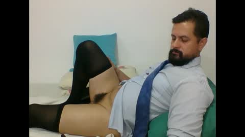 Snapshot of harry_goldenmillerx10fun chatting on 02-05-25, 08:57 Harry online show from 02-05-25, 08:57