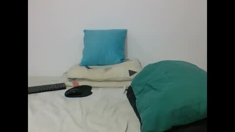 Snapshot of harry_goldenmillerx10fun chatting on 02-08-25, 06:55 Harry online show from 02-08-25, 06:55