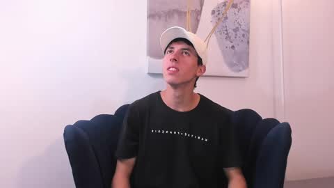   H  K   online show from 10-15-25, 03:06