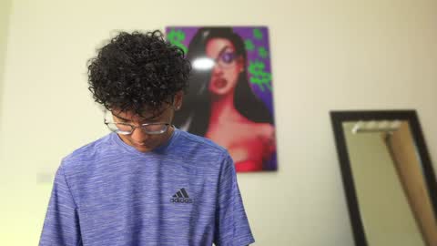 Snapshot of harrytwink18 chatting on 12-11-24, 01:17 HARRY online show from 12-11-24, 01:17