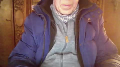 Snapshot of hartwichser1 chatting on 11-25-25, 05:02 hot n nasty online show from 11-25-25, 05:02