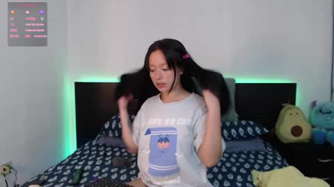 Snapshot of haru_420 chatting on 09-09-25, 11:21 Sofia Damin online show from 09-09-25, 11:21