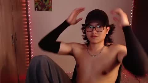 Snapshot of haru_boi chatting on 06-21-26, 04:37 Haru online show from 06-21-26, 04:37