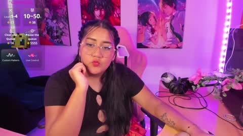 Snapshot of haruu2 chatting on 01-30-25, 06:32 karen online show from 01-30-25, 06:32