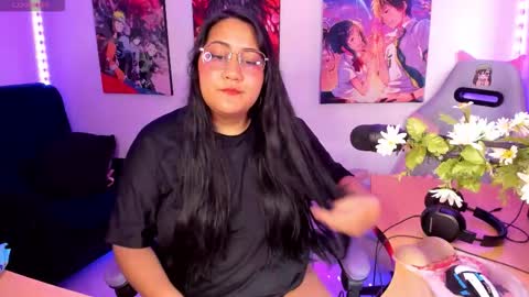 Snapshot of haruu2 chatting on 10-17-25, 12:08 karen online show from 10-17-25, 12:08