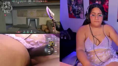 Snapshot of haruu2 chatting on 10-24-25, 12:41 karen online show from 10-24-25, 12:41