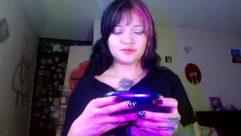 Snapshot of harypeath_ chatting on 04-27-26, 03:04 Im Emily and I could be the love of your life online show from 04-27-26, 03:04