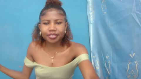 hasleyinah online show from 06-24-26, 07:07