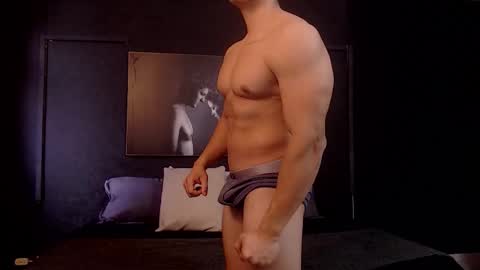 Snapshot of hat_guy01 chatting on 02-25-26, 09:24 hat_guy01 online show from 02-25-26, 09:24