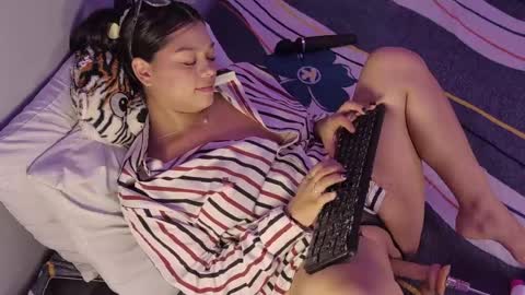 hatsajones online show from 04-17-26, 04:15