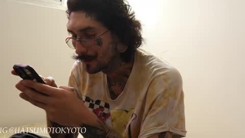 Snapshot of hatsumotokyoto chatting on 03-08-25, 07:53 More content 2 online show from 03-08-25, 07:53