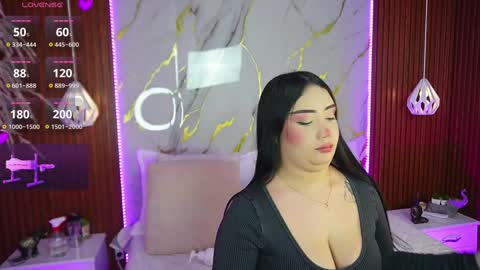 haylie  See you tonight at 8pm Colombia time online show from 12-14-24, 03:07