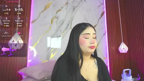 haylie  See you tonight at 8pm Colombia time online show from 02-12-25, 04:12