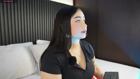 Snapshot of hay1_ chatting on 07-08-26, 03:55 haylie See you tonight at 8pm Colombia time online show from 07-08-26, 03:55