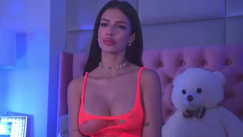 Snapshot of hayliemilf chatting on 10-11-25, 07:40 Haylie online show from 10-11-25, 07:40