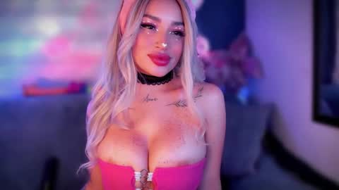 Marie online show from 02-06-25, 02:11