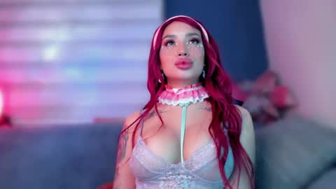 Marie online show from 02-11-25, 08:48