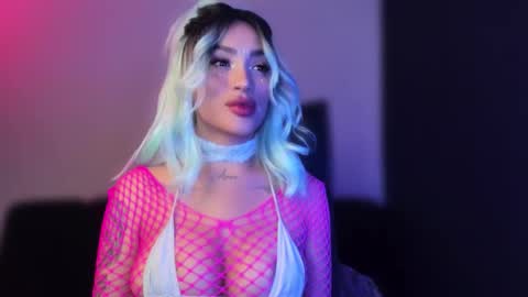 Marie online show from 09-12-25, 06:13