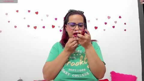 Snapshot of hazel_34 chatting on 02-04-26, 08:31 hazel online show from 02-04-26, 08:31