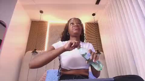 Snapshot of hazel_kataleya chatting on 06-25-26, 07:18 kataleya online show from 06-25-26, 07:18
