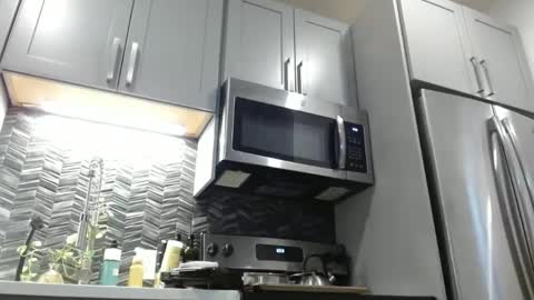 Hazel online show from 12-28-24, 12:57