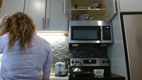 Hazel online show from 02-23-25, 10:20