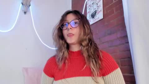 Snapshot of hazelbrownn23 chatting on 03-10-25, 06:34 Hazel Brown online show from 03-10-25, 06:34