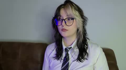 Snapshot of hazelbrownn23 chatting on 05-28-26, 12:30 Hazel Brown online show from 05-28-26, 12:30