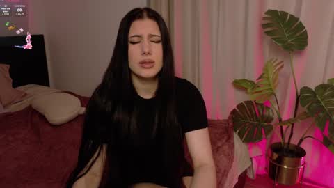 Snapshot of hazelhayess chatting on 05-28-26, 04:15 hazelhayess online show from 05-28-26, 04:15