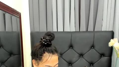 Snapshot of hazelmadonna chatting on 02-26-25, 08:26 HAZEL MADONNA online show from 02-26-25, 08:26