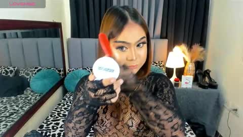 Snapshot of hazelmadonna chatting on 09-22-25, 12:07 HAZEL MADONNA online show from 09-22-25, 12:07