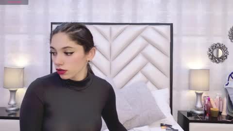 Snapshot of hazelmoret chatting on 05-13-26, 03:04 HazelMoret online show from 05-13-26, 03:04