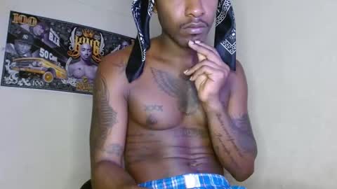 Snapshot of hazlan_420 chatting on 10-08-25, 12:14 hazlan_420 online show from 10-08-25, 12:14