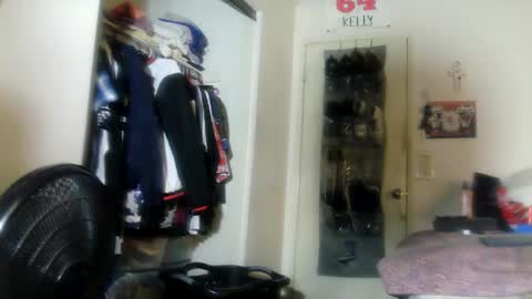 Snapshot of hbdj2164 chatting on 03-12-26, 08:09 hbdj2164 online show from 03-12-26, 08:09