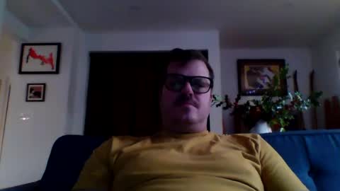 Snapshot of heartofadog604 chatting on 12-07-24, 11:12 MT online show from 12-07-24, 11:12