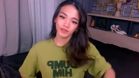 HEATHER online show from 12-19-25, 08:49