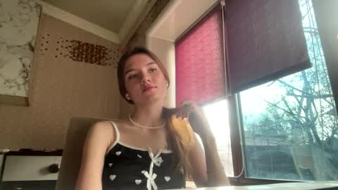 Lili online show from 03-28-26, 01:11