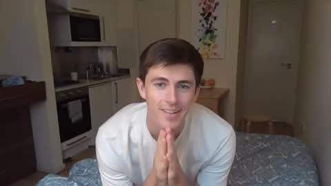 Snapshot of heatsignal chatting on 10-13-25, 12:16 HeatSignal online show from 10-13-25, 12:16