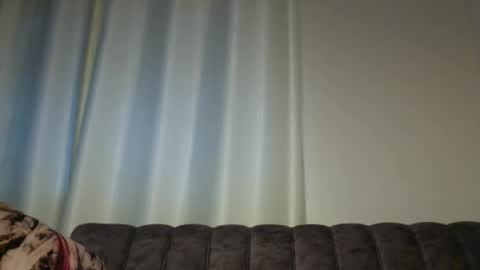 Snapshot of heaven_122 chatting on 06-12-26, 10:36 Angel online show from 06-12-26, 10:36