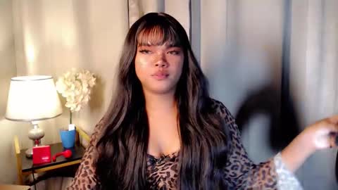 KENDAL online show from 12-14-25, 06:23